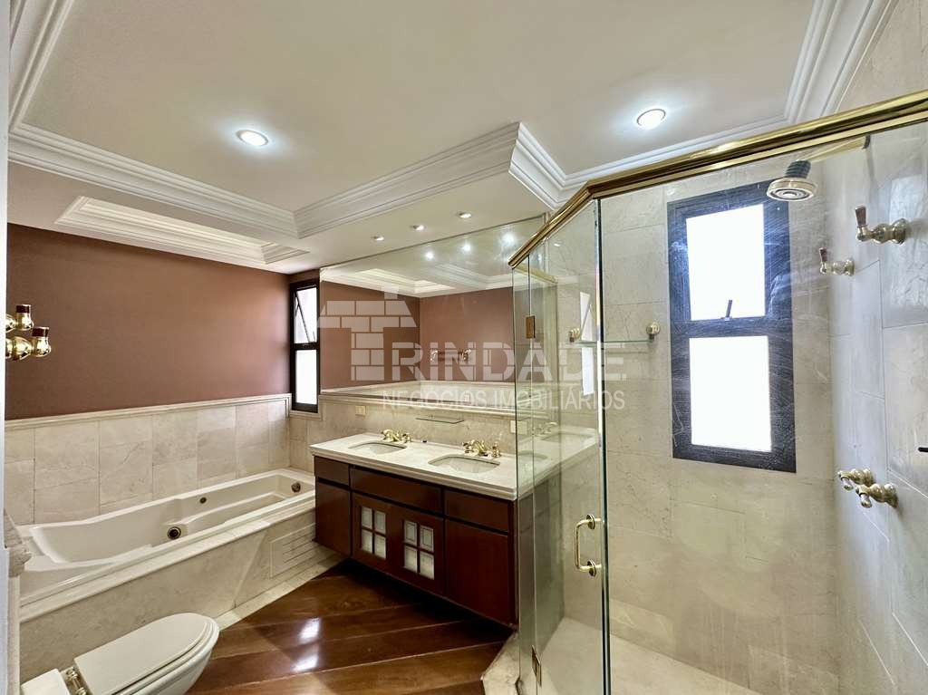 Casa Impecável com 4 dormitórios / 2 suítes na Granja Viana, foto 29 de 55