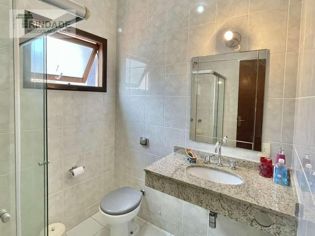 Casa com 4 dormitórios / 2 suíte na Granja Viana, foto 35 de 53