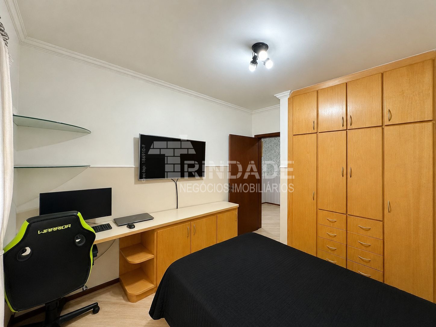 Casa com 3 dormitórios (sendo 1 suíte), lareira, piscina e gourmet, foto 14 de 46