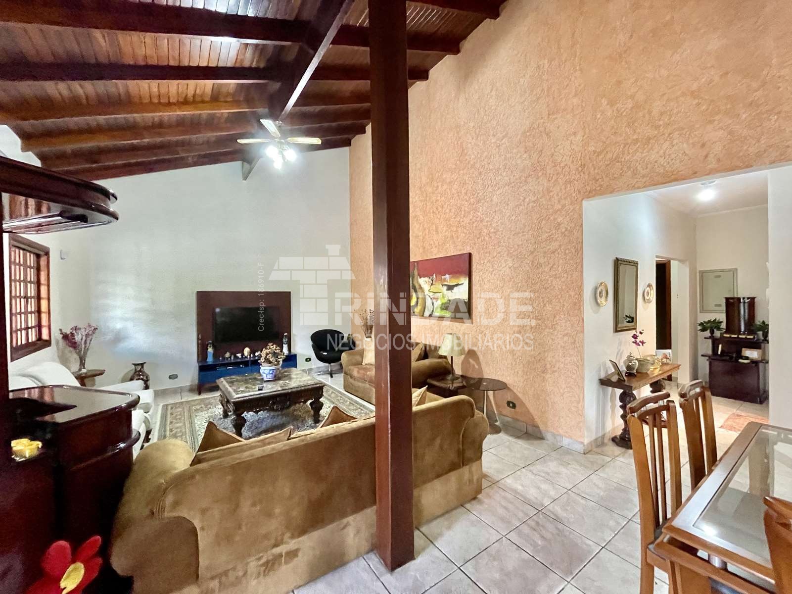 Casa térrea com 3 suítes na Granja Viana, foto 7 de 48