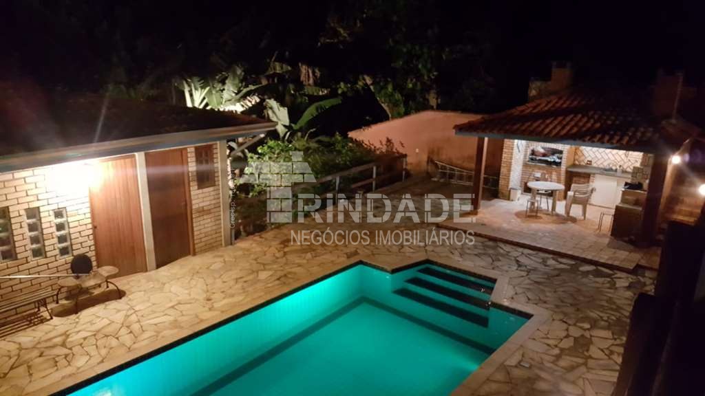 Casa com 5 dormitórios / sendo 2 suítes na Granja Viana, foto 39 de 45