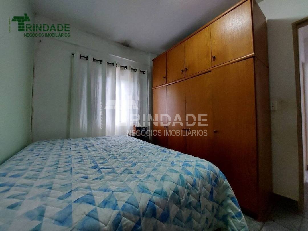 Casa com 5 dormitórios, 244 m², foto 23 de 31