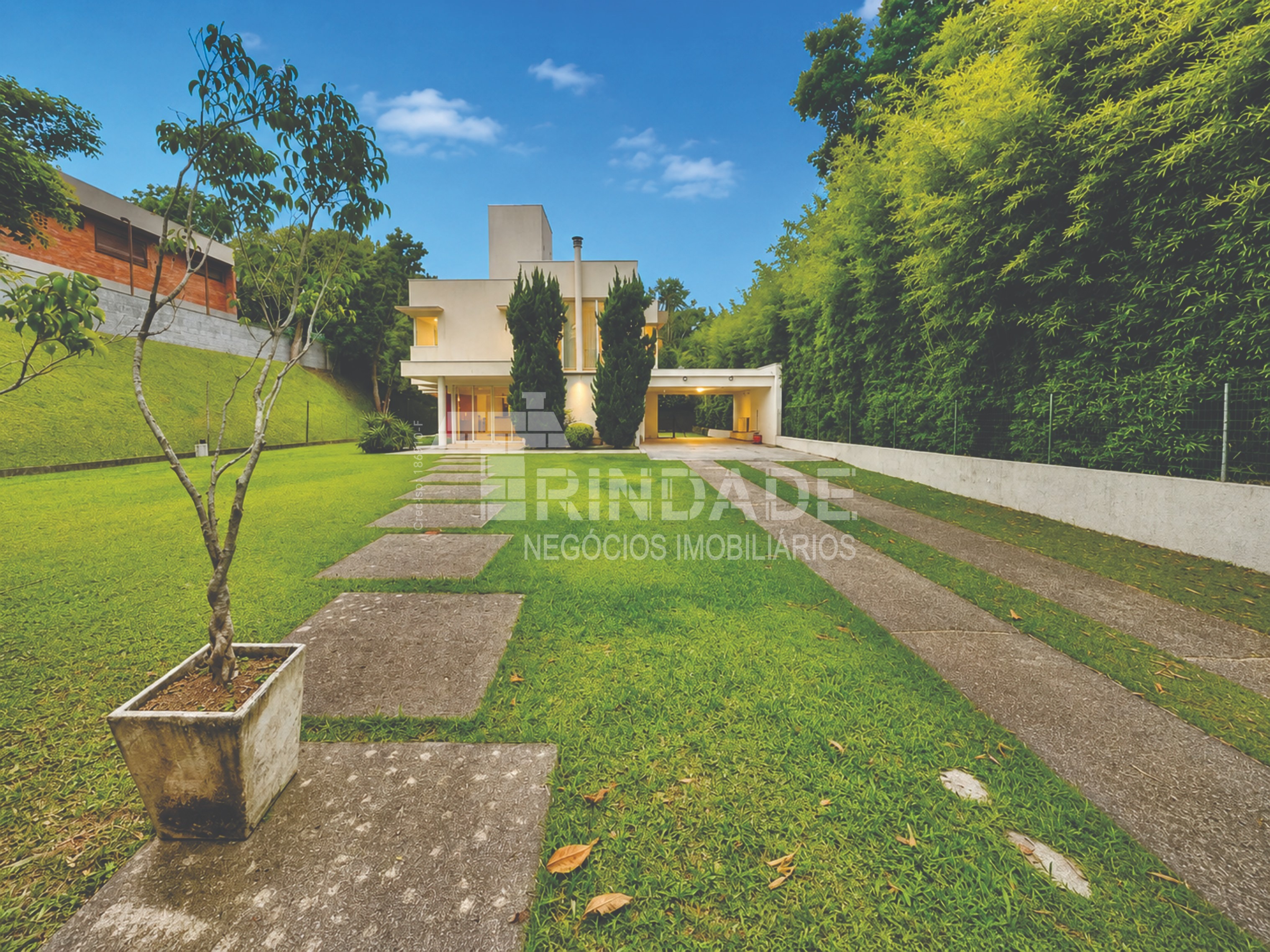 Casa moderna com 4 suítes na Granja Viana, foto 31 de 55