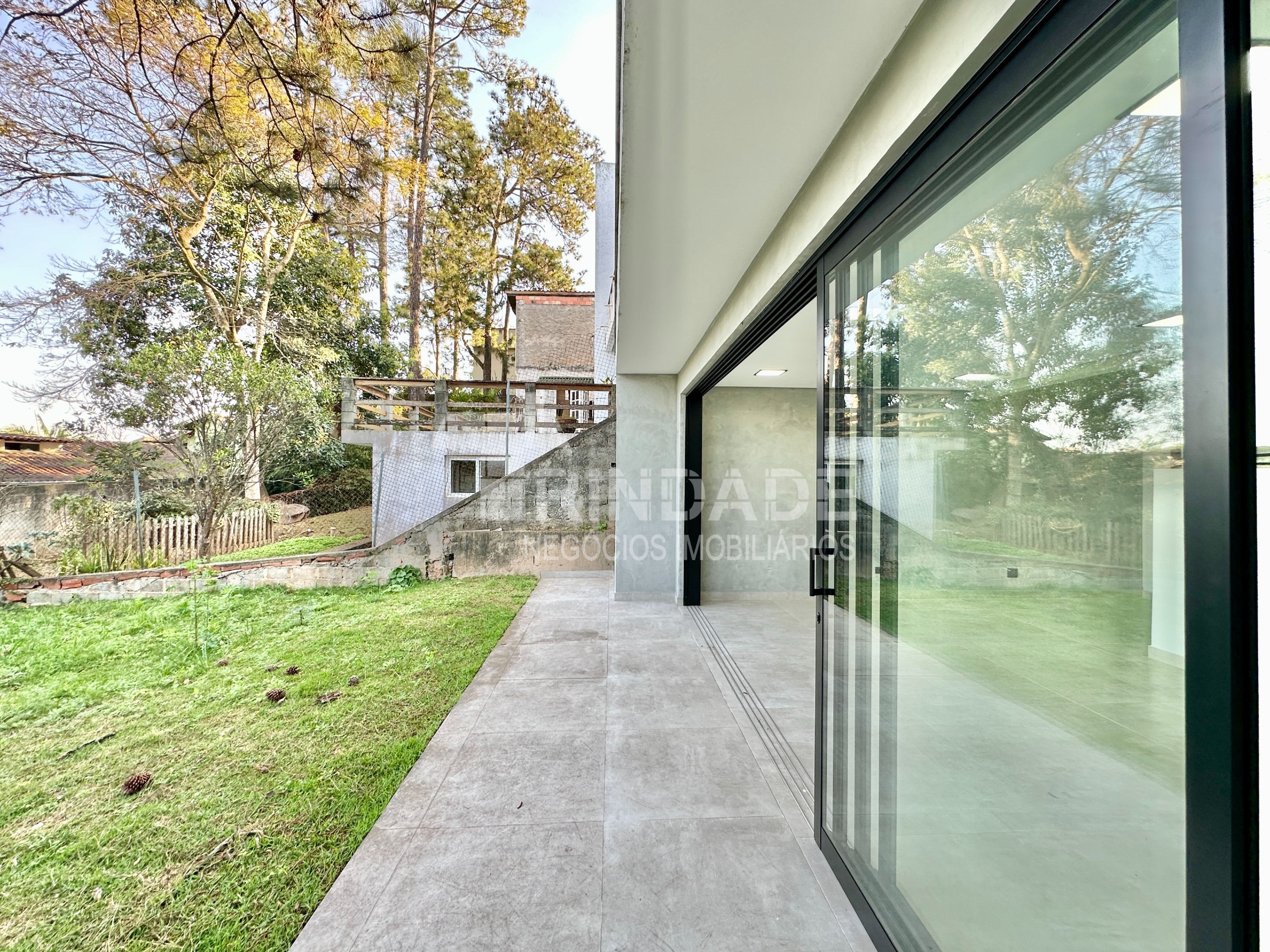 Casa moderna com 3 suítes na Granja Viana, foto 42 de 44