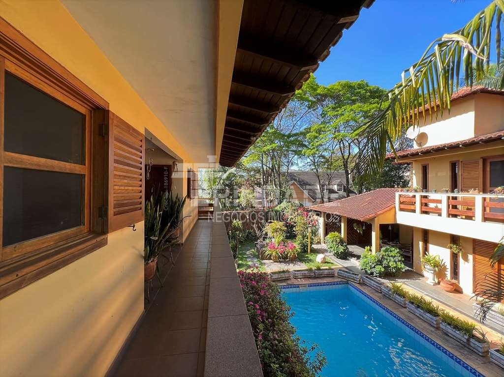 Casa com 4 dormitórios na Granja Viana, foto 36 de 38