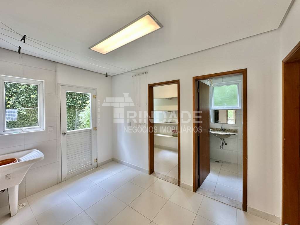 Casa moderna com 4 suítes na Granja Viana, foto 44 de 55