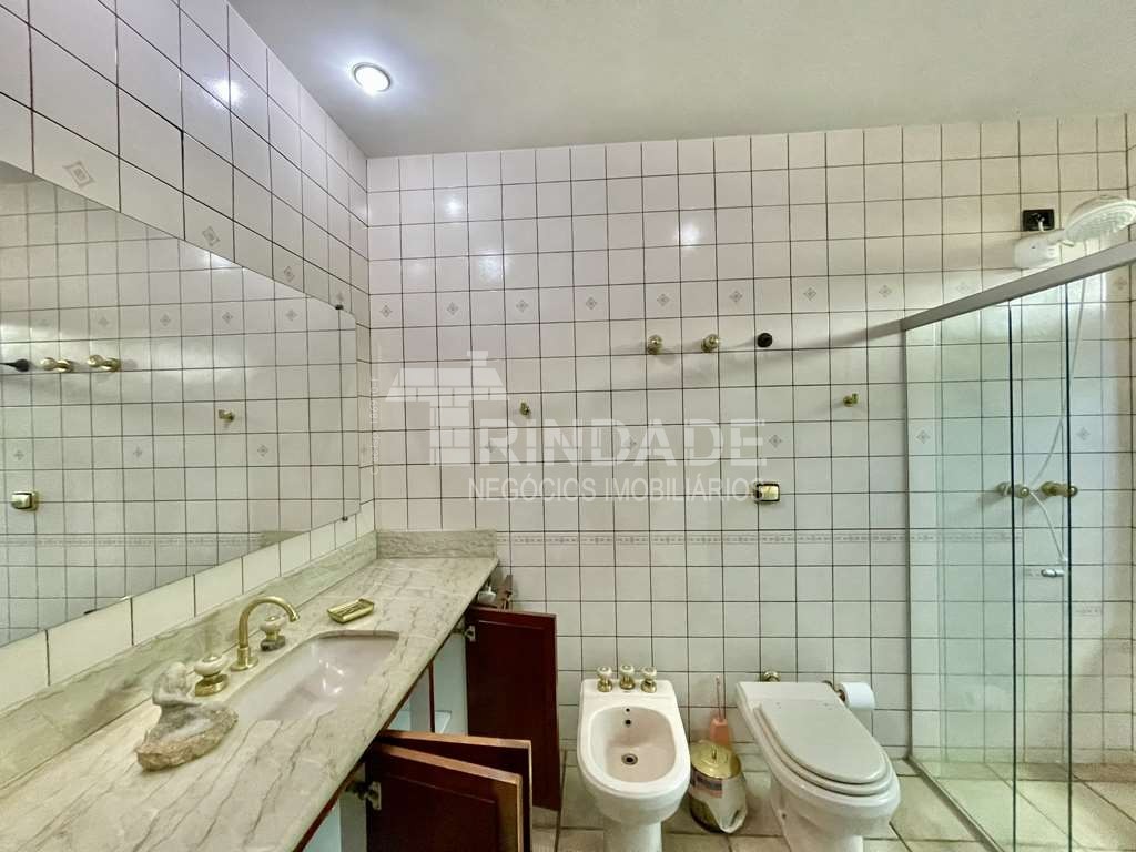 Linda casa com 5 suítes no miolo da Granja Viana, foto 38 de 53