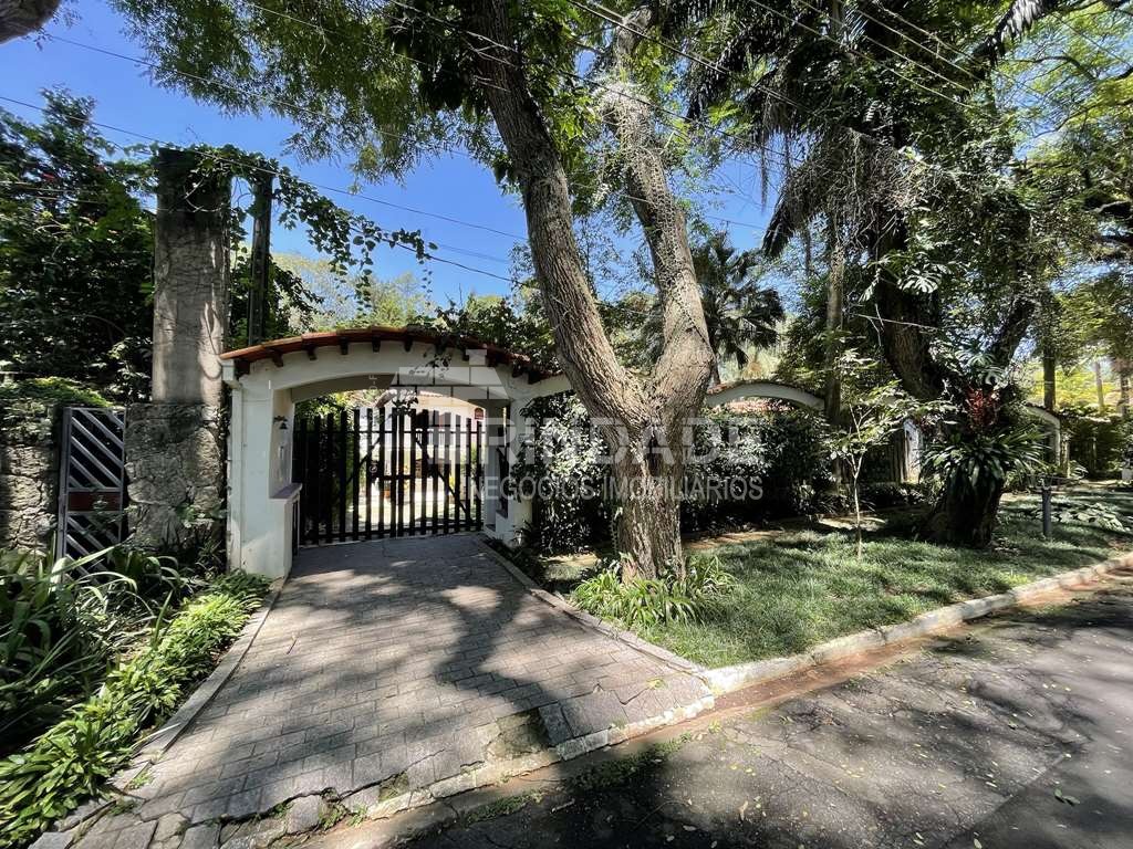 Linda Casa com 4 dormitórios / 2 suíte na Granja Viana, foto 3 de 55