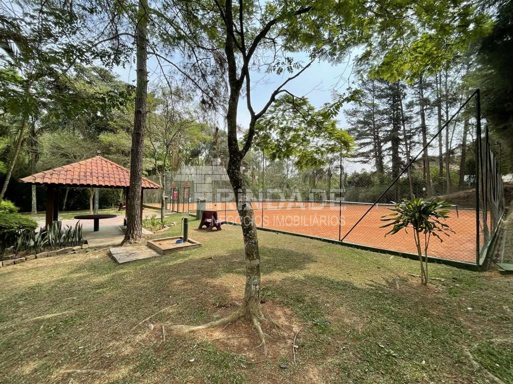Casa 3 dormitórios / 1suíte. TÉRREA, privacidade, avarandada e piscina na Granja Viana, foto 26 de 47