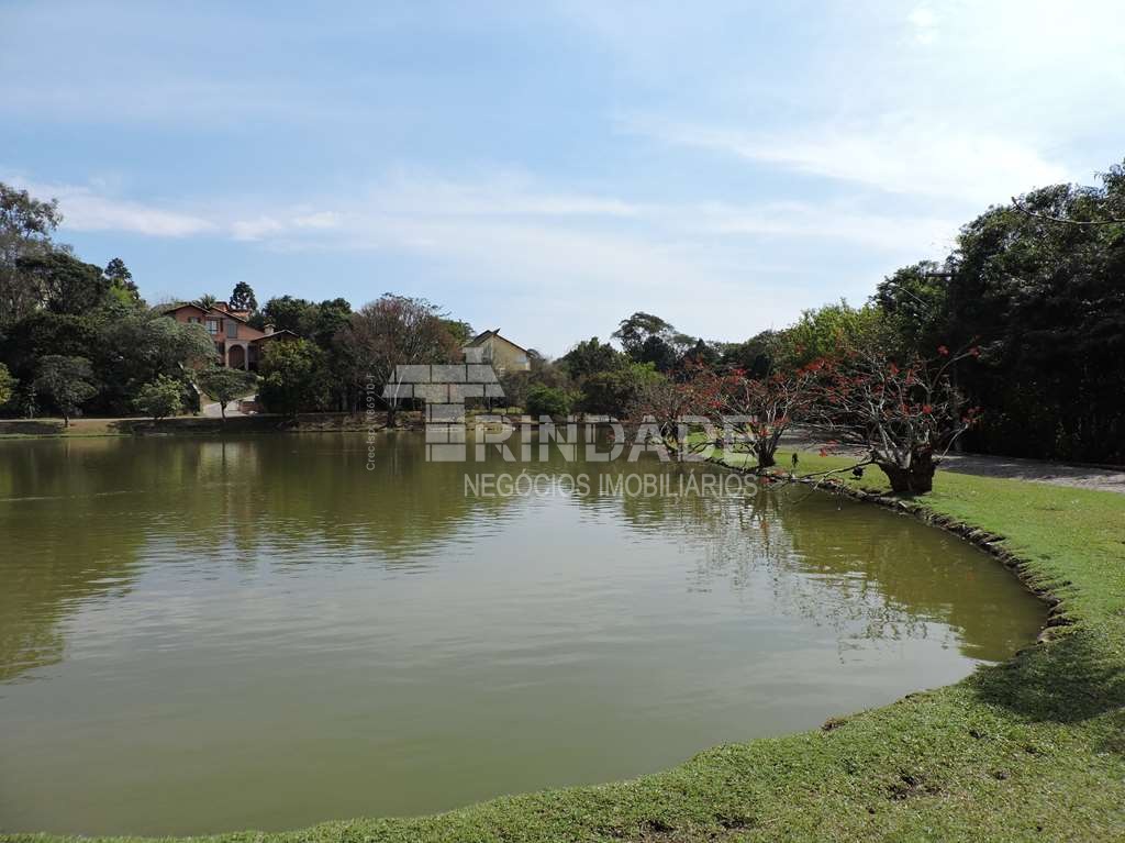 Casa com 5 dormitórios / 2suítes - Rústica e gourmet na Granja Viana, foto 8 de 65