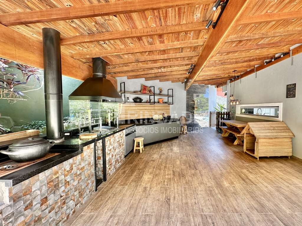 Casa impecável com 4 dormitórios / 3 suítes na Granja Viana, foto 31 de 53