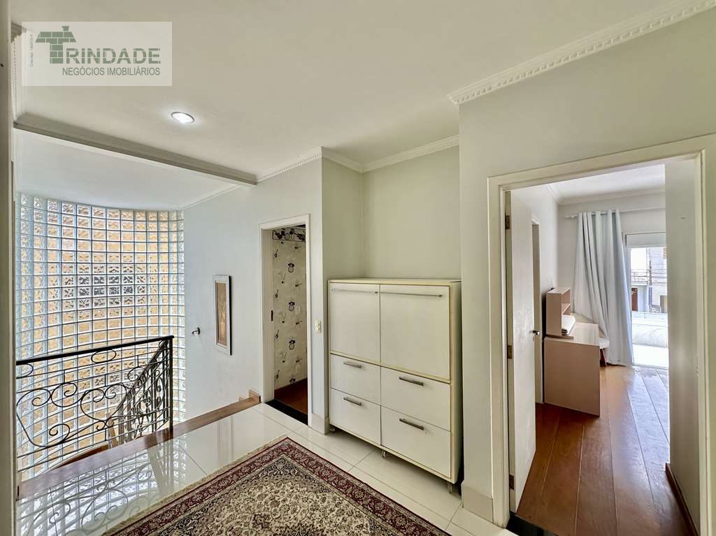 Casa com 5 suítes, elevador panorâmico e piscina na Granja Viana, foto 30 de 60