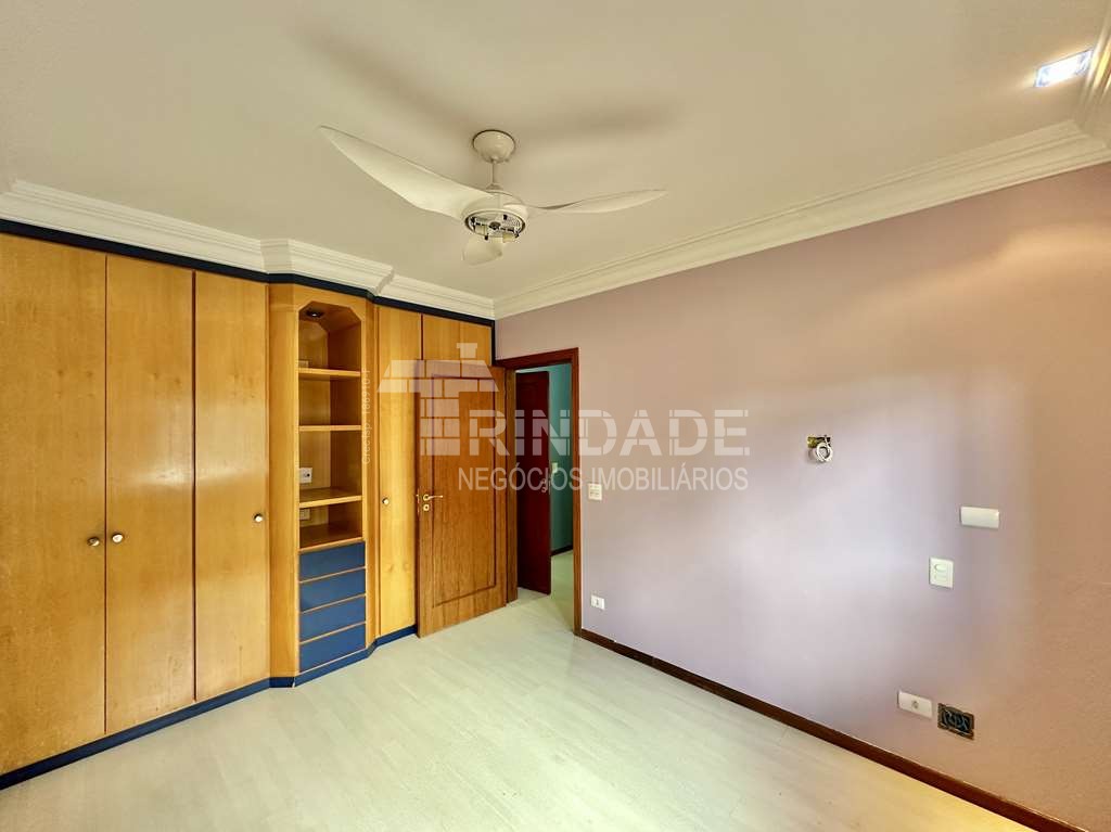 Casa Impecável com 4 dormitórios / 2 suítes na Granja Viana, foto 34 de 55
