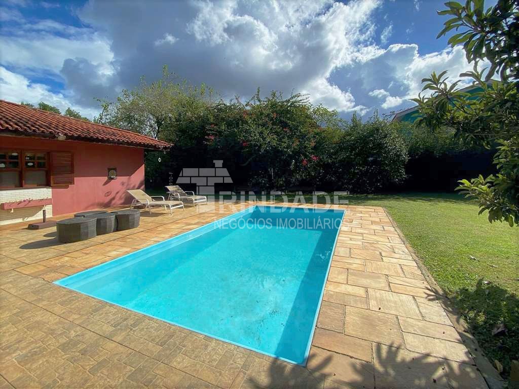 Casa Térrea com 3 suítes, lote plano, piscina e Gourmet, foto 23 de 34