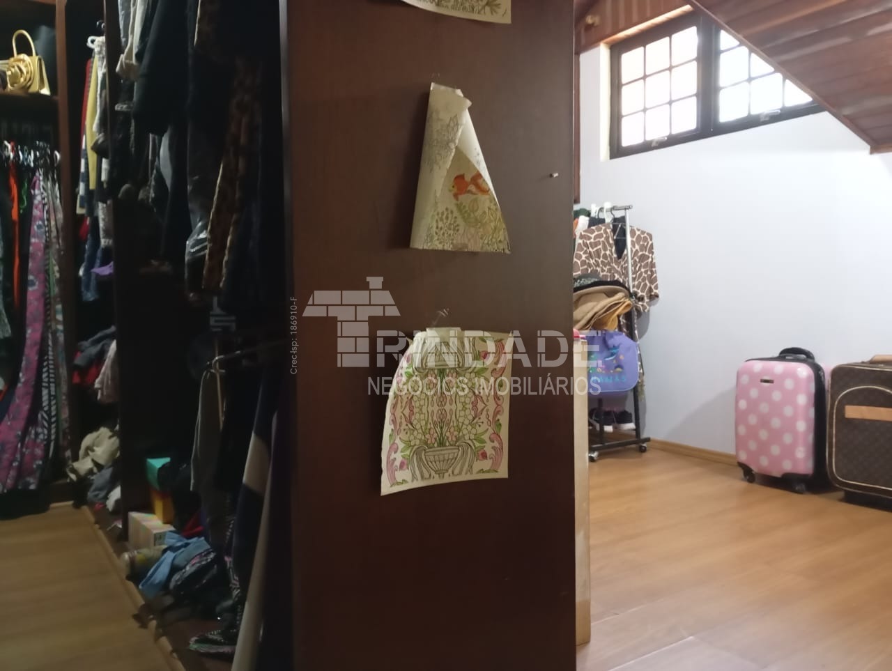 Casa com 4 dormitórios / 3 suítes na Granja Viana, foto 18 de 31
