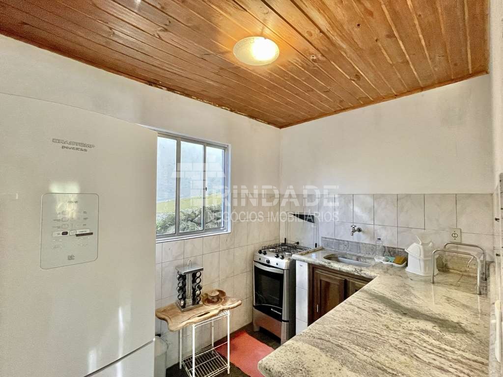Casa com 3dormitórios/1suíte + hóspedes +caseiro / por 1.570.000,00, foto 41 de 49