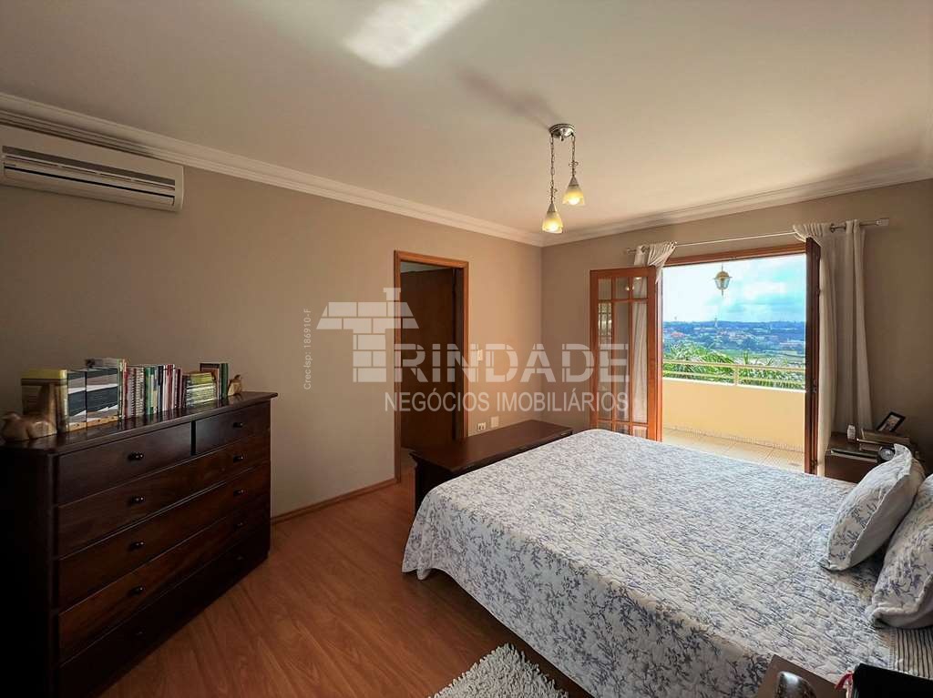 Casa impecável com 4 dormitórios / 3 suítes na Granja Viana, foto 37 de 48