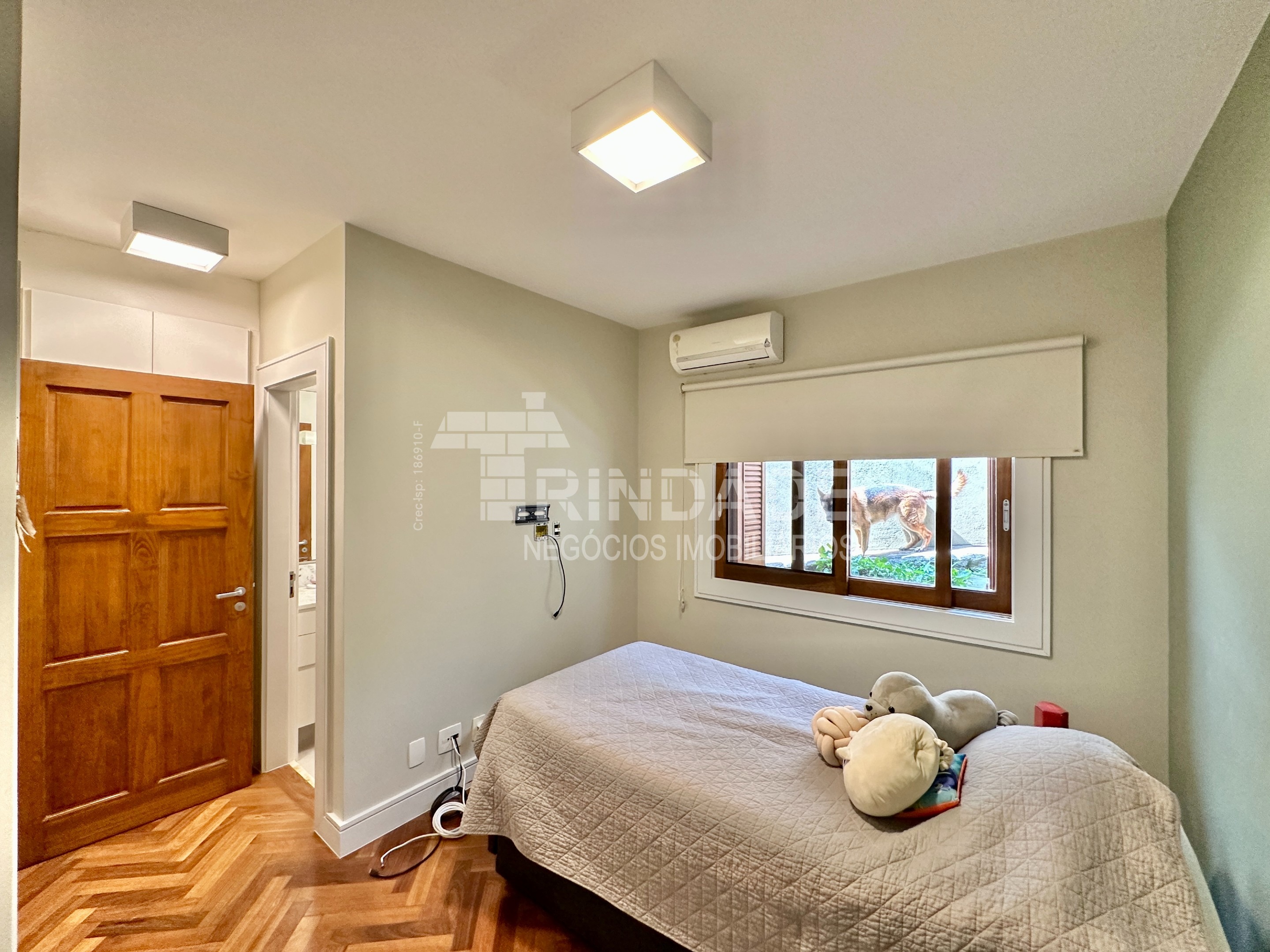 Casa linda de Arquiteto com 4 suítes na Granja Viana, foto 18 de 55