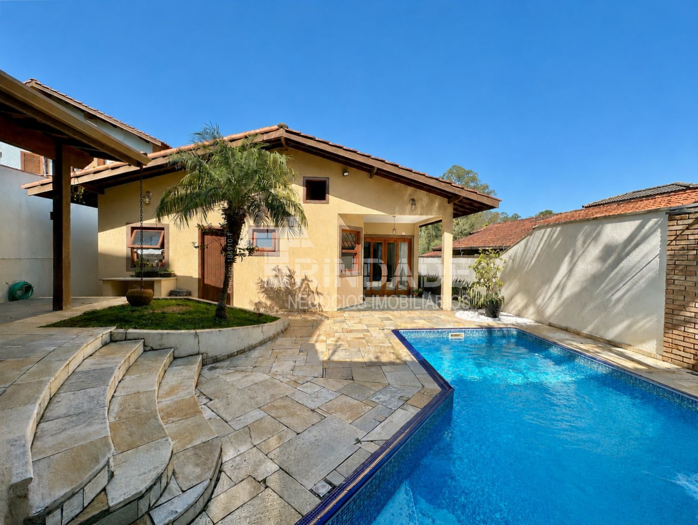 Casa com 3 dormitórios (sendo 1 suíte), lareira, piscina e gourmet, foto 7 de 46