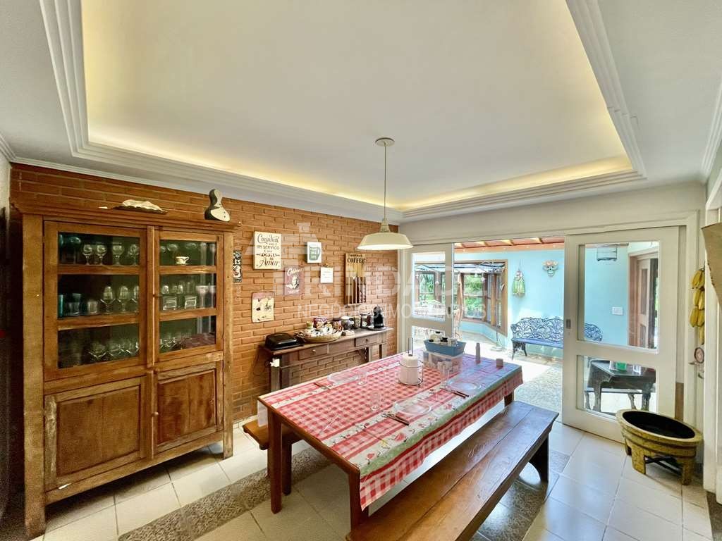 Casa impecável 90% térrea com 6 suítes na Granja Viana, foto 9 de 48