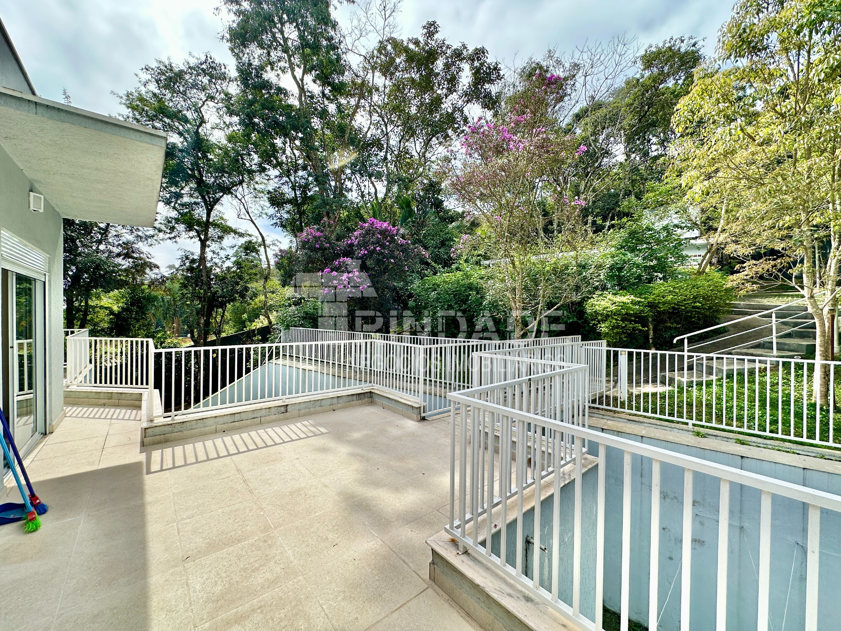 Ótima casa com 3 suítes na Granja Viana, foto 46 de 49