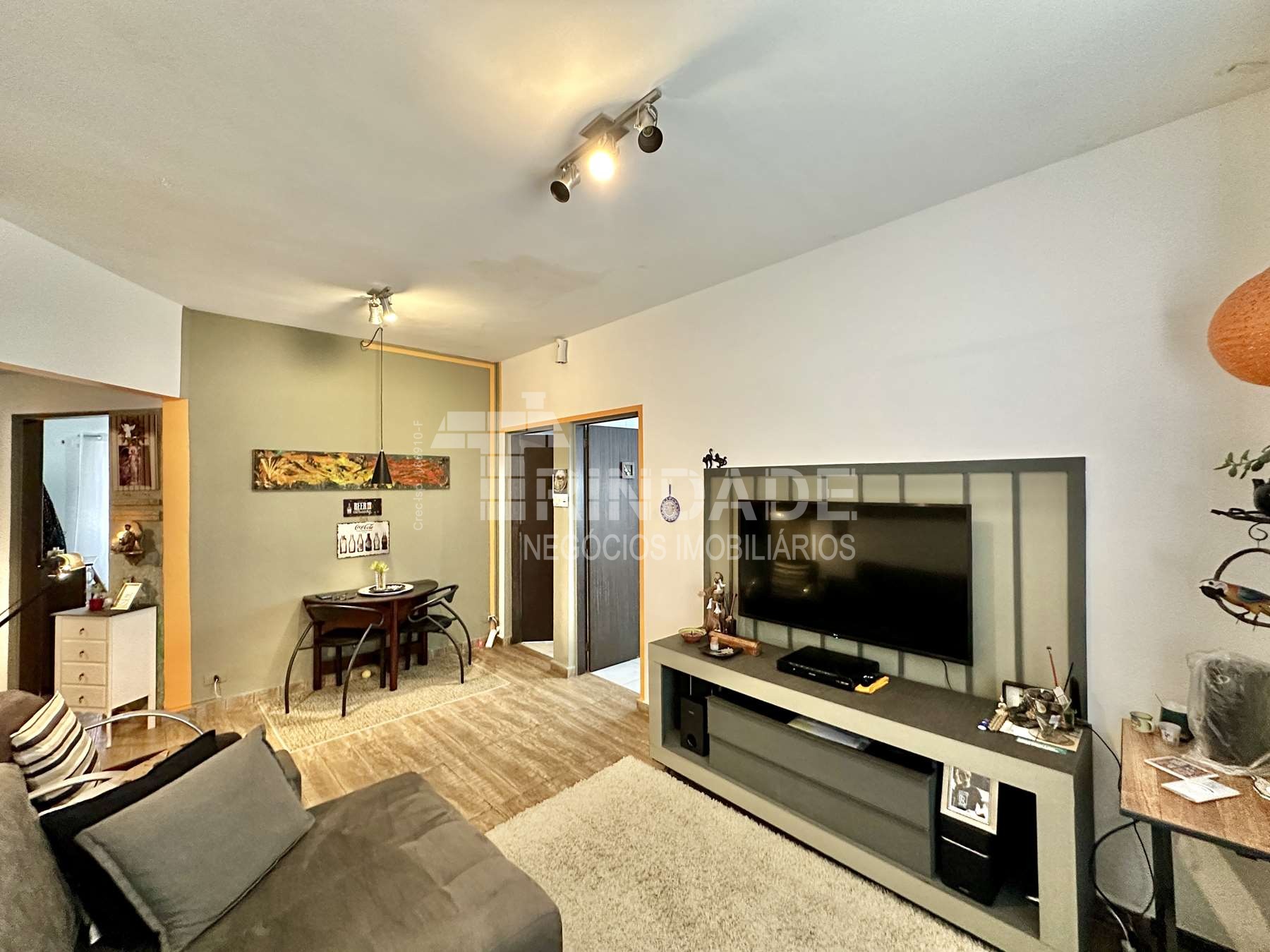 Casa Térrea com 2 dormitórios / 1 suíte na Granja Viana, foto 14 de 51