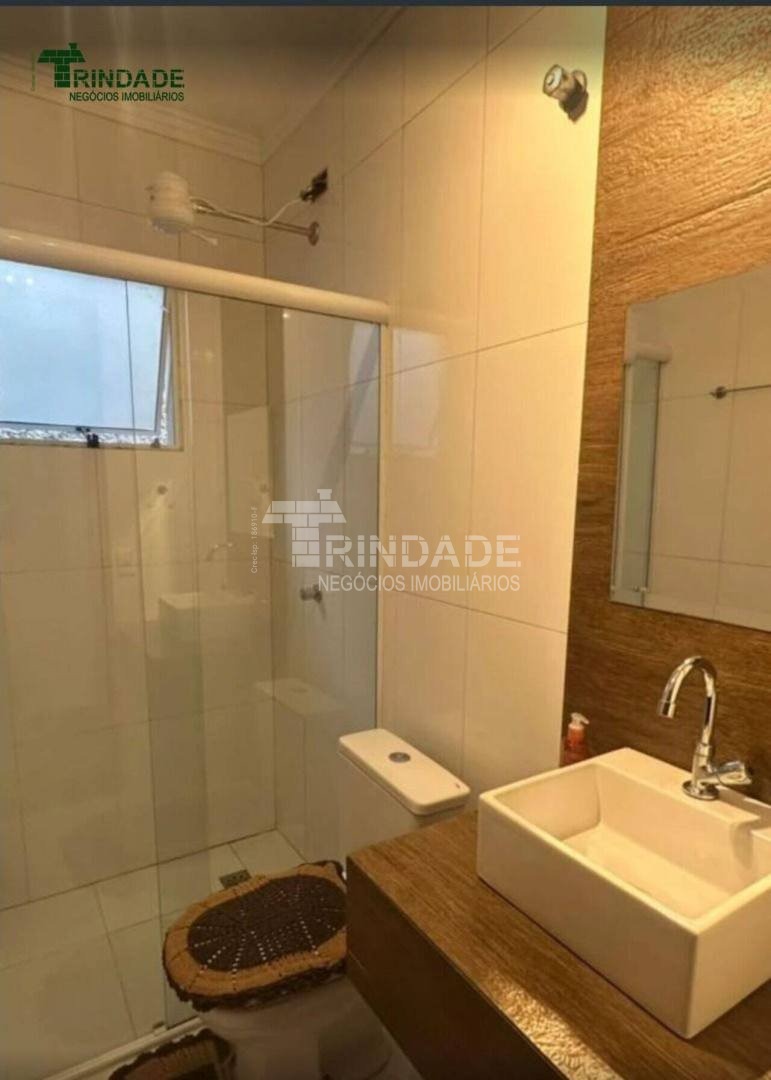 Casa com 3 dormitórios, 141 m², foto 8 de 25