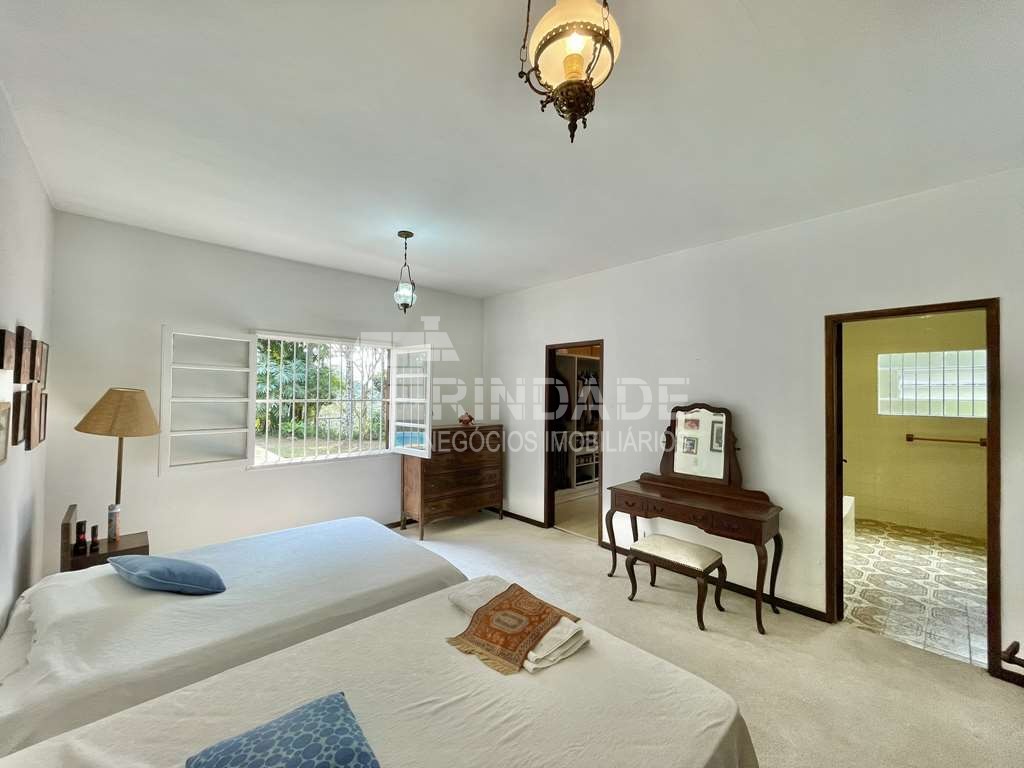 Casa 100% TÉRREA! 3 dormitórios/1 suíte + ap. hóspedes, em 6.370 m²!, foto 26 de 55
