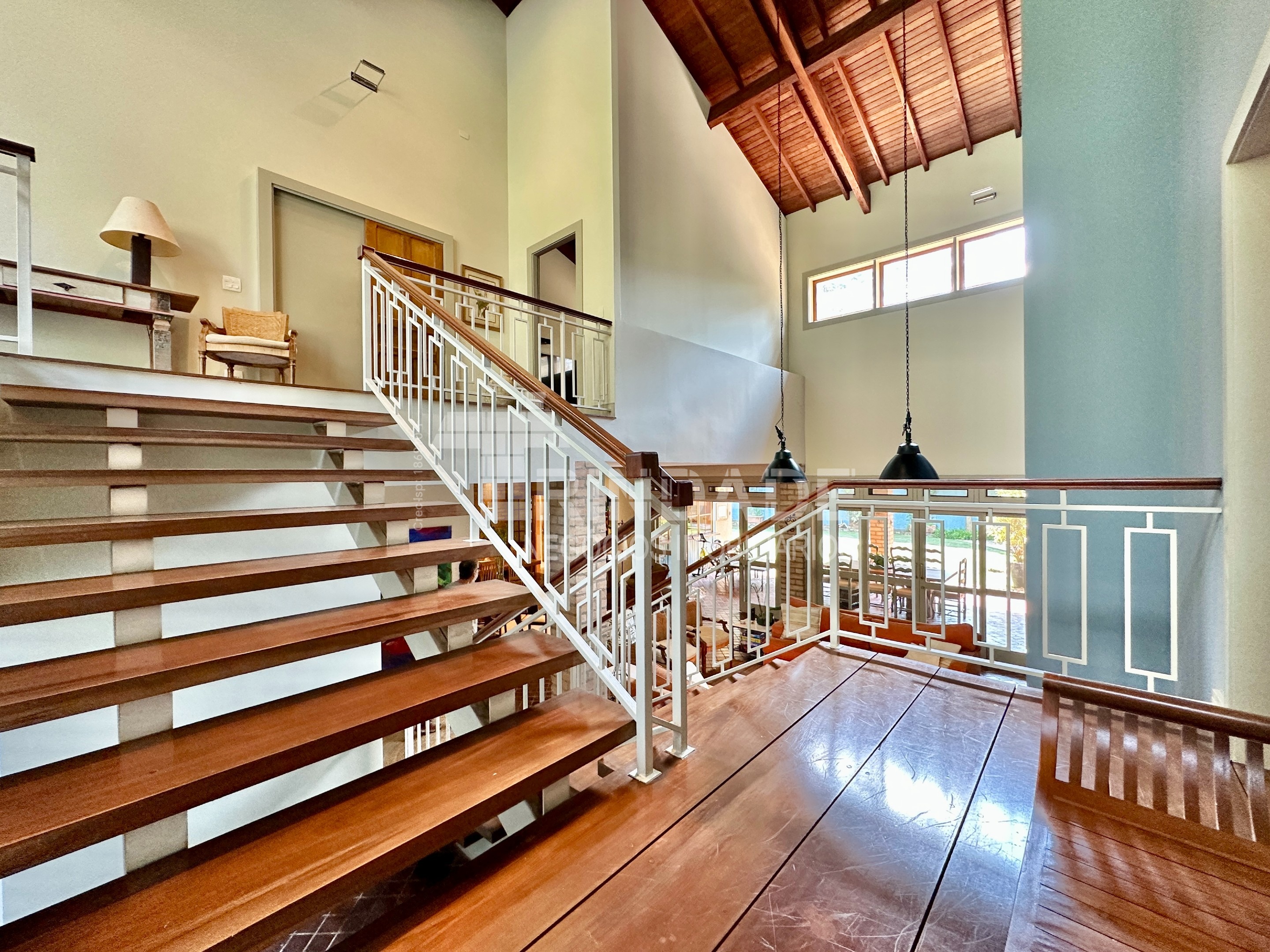 Casa linda de Arquiteto com 4 suítes na Granja Viana, foto 36 de 55