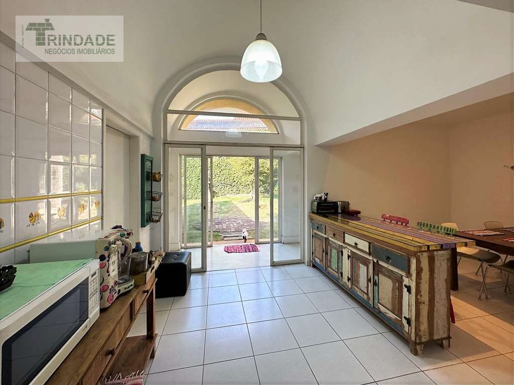 Casa térrea com 3 suítes na Granja Viana, foto 2 de 42