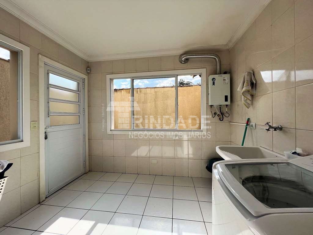 Casa impecável com 4 dormitórios / 3 suítes na Granja Viana, foto 46 de 48