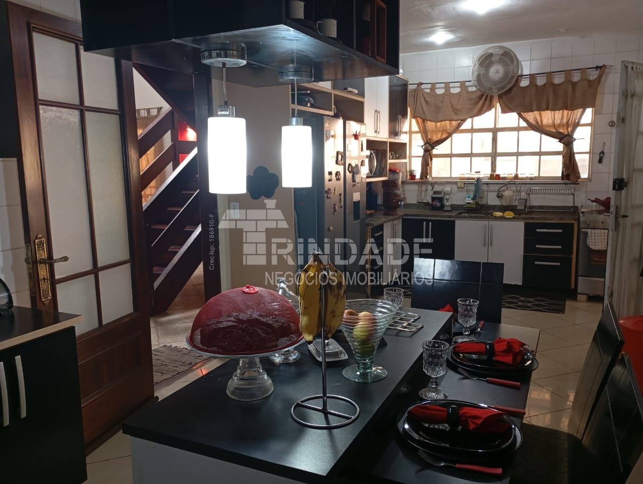Casa com 4 dormitórios / 3 suítes na Granja Viana, foto 12 de 31