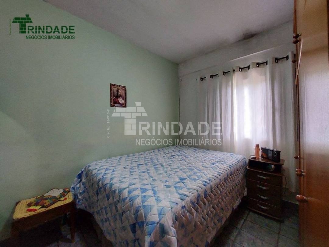 Casa com 5 dormitórios, 244 m², foto 21 de 31