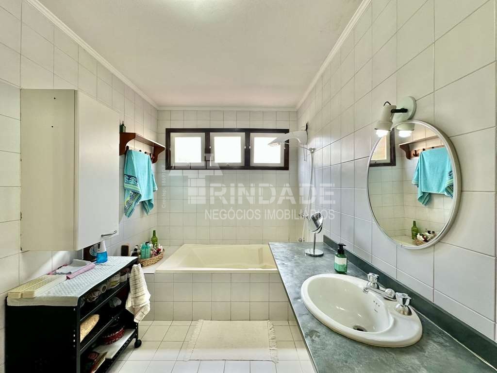 Casa com 4 dormitórios / sendo 1 suíte / Granja Viana / por 1.493.000,00, foto 43 de 60