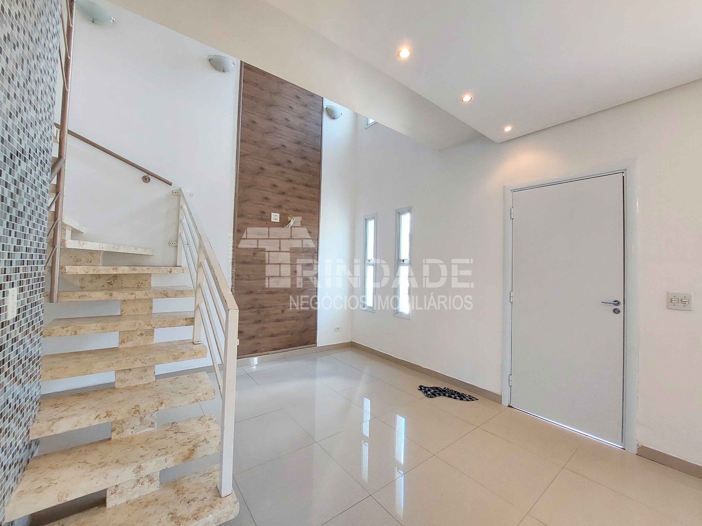 Linda Casa com 3 dormitórios / 1 suíte na Granja Viana, foto 6 de 48