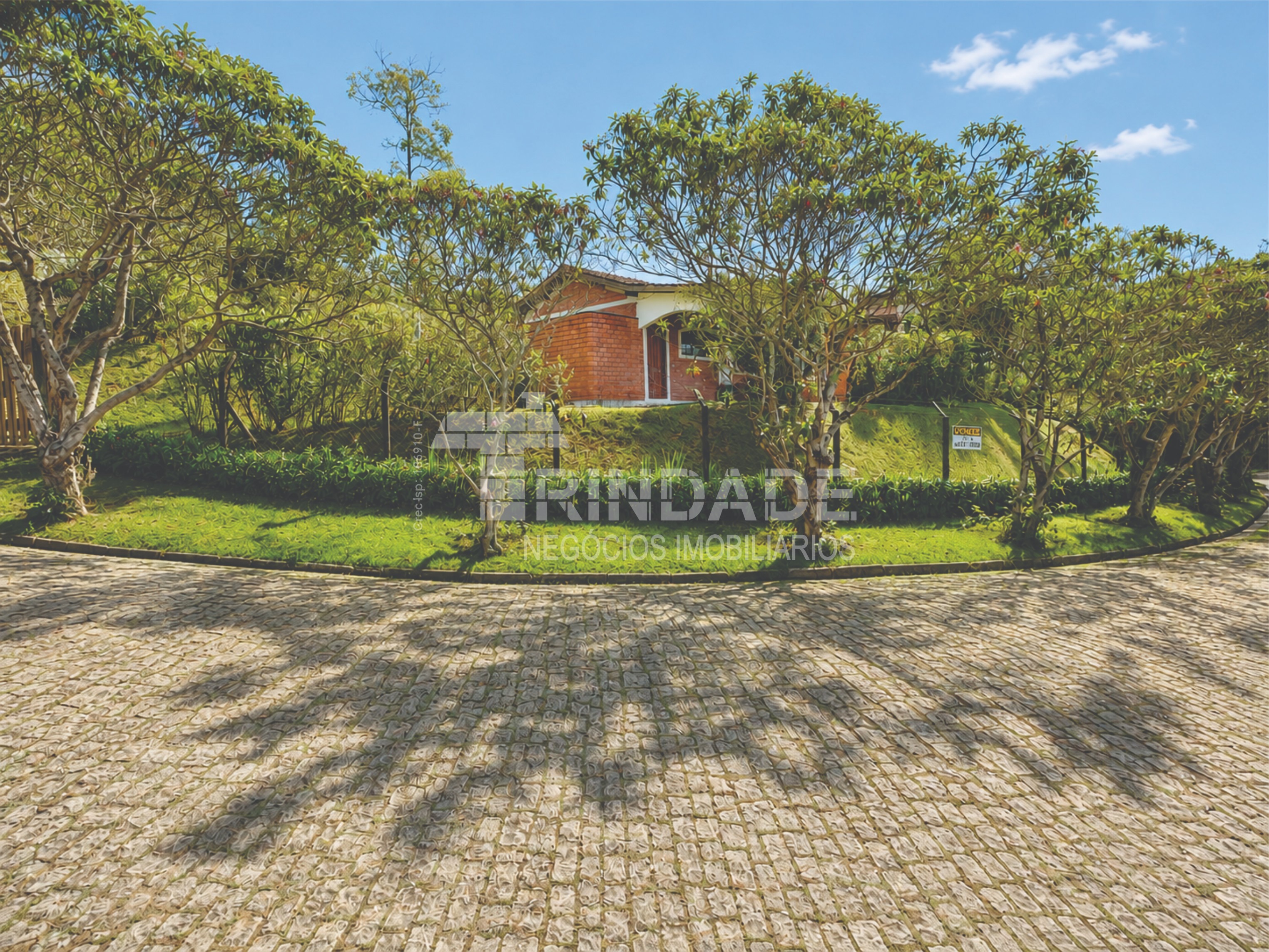 Casa com 4 dormitórios na Granja Viana / 322m², foto 43 de 52