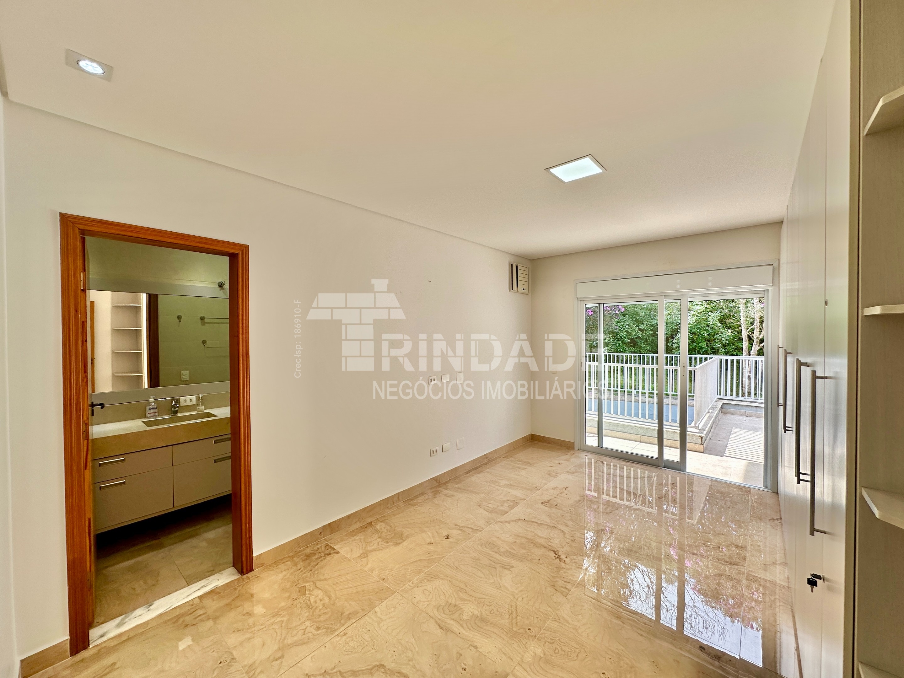 Ótima casa com 3 suítes na Granja Viana, foto 42 de 49