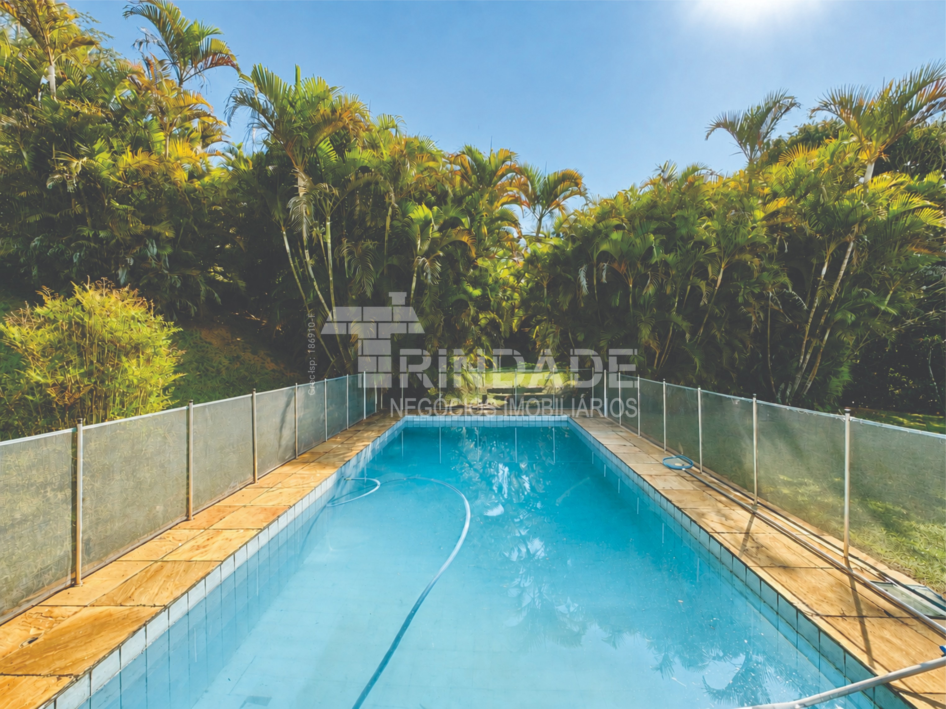 Casa com 4 dormitórios na Granja Viana / 322m², foto 13 de 52