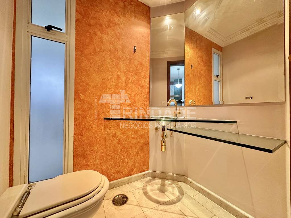 Casa Impecável com 4 dormitórios / 2 suítes na Granja Viana, foto 9 de 55