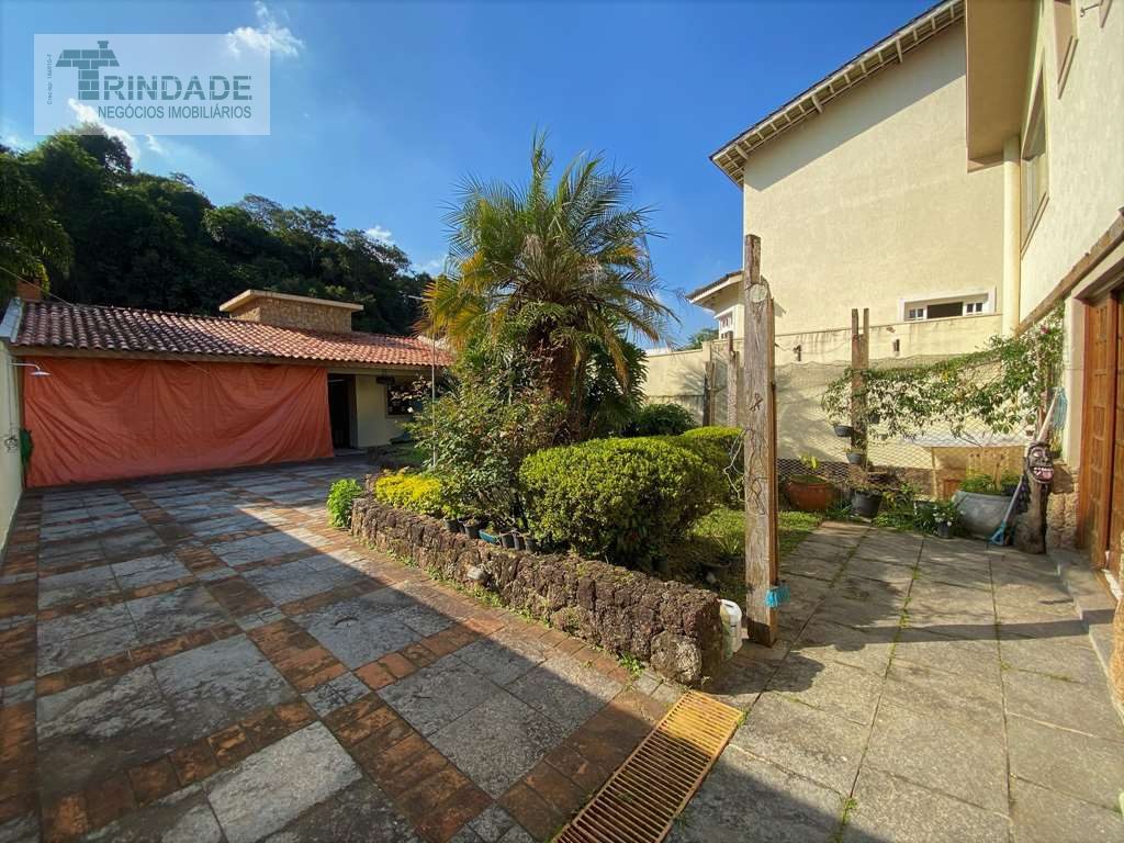 Casa Impecável com 4 dormitórios (2 suítes) e área gourmet na Granja Viana, foto 23 de 36