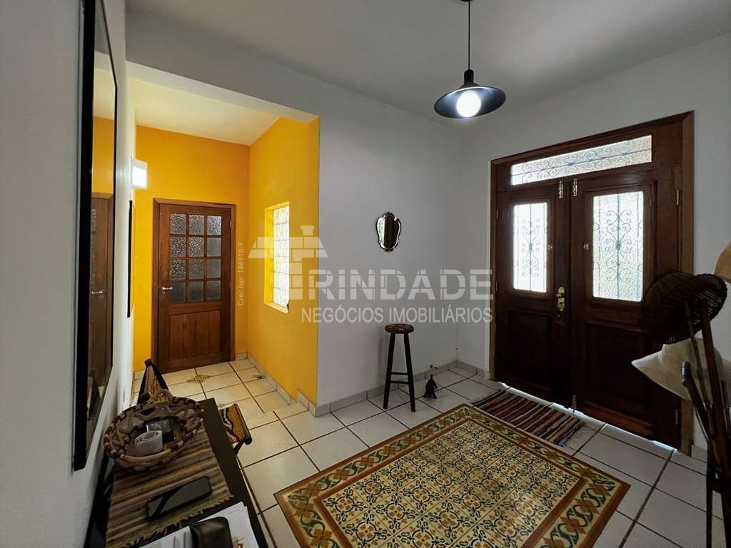 Casa com 5 dormitórios / 2suítes - Rústica e gourmet na Granja Viana, foto 4 de 65