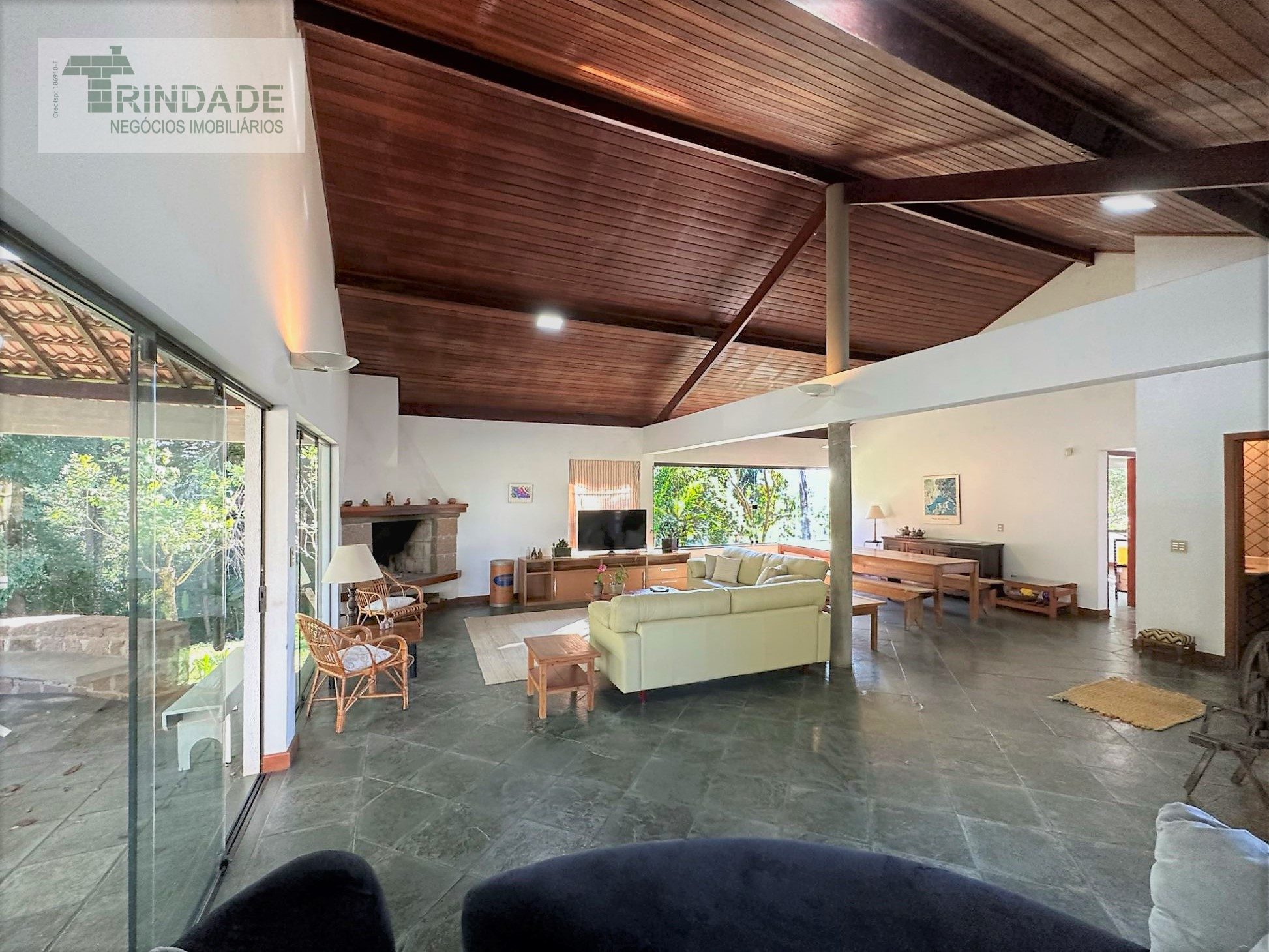 Casa em terreno de 10.490m² - Ideal para morar ou investir na Granja Viana, foto 18 de 48