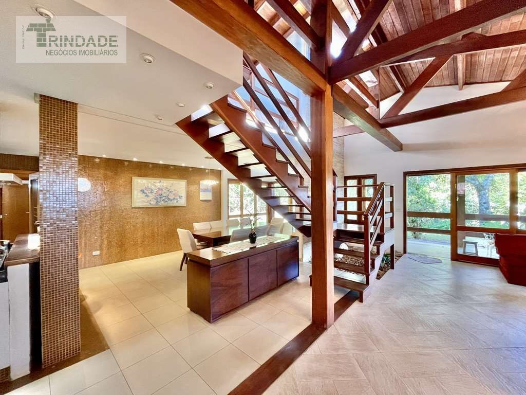 Casa impecável com 5 dormitórios / 3 suítes na Granja Viana, foto 6 de 53