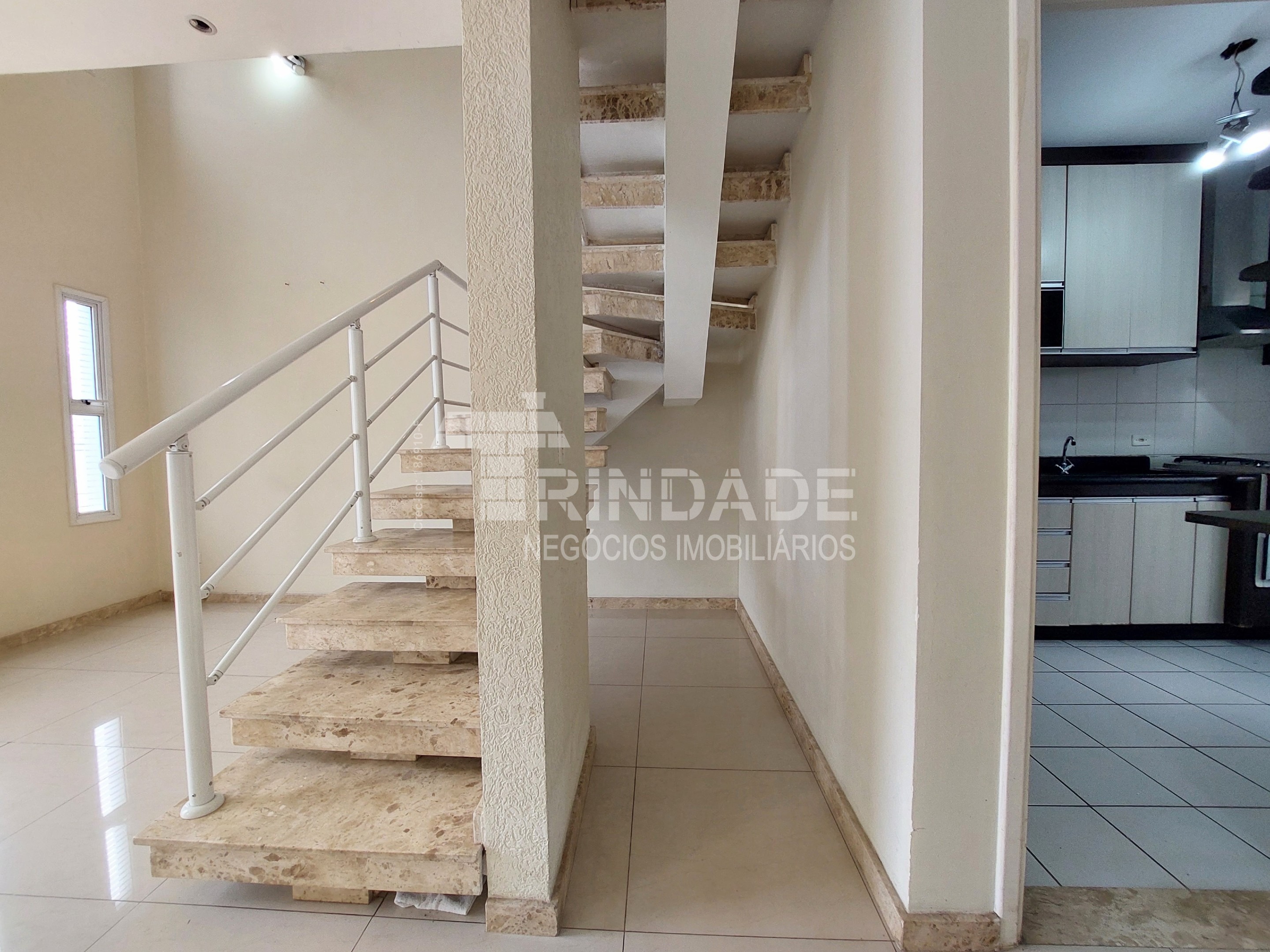 Casa com 3 dormitórios / 1 suíte, 115 m², foto 9 de 41
