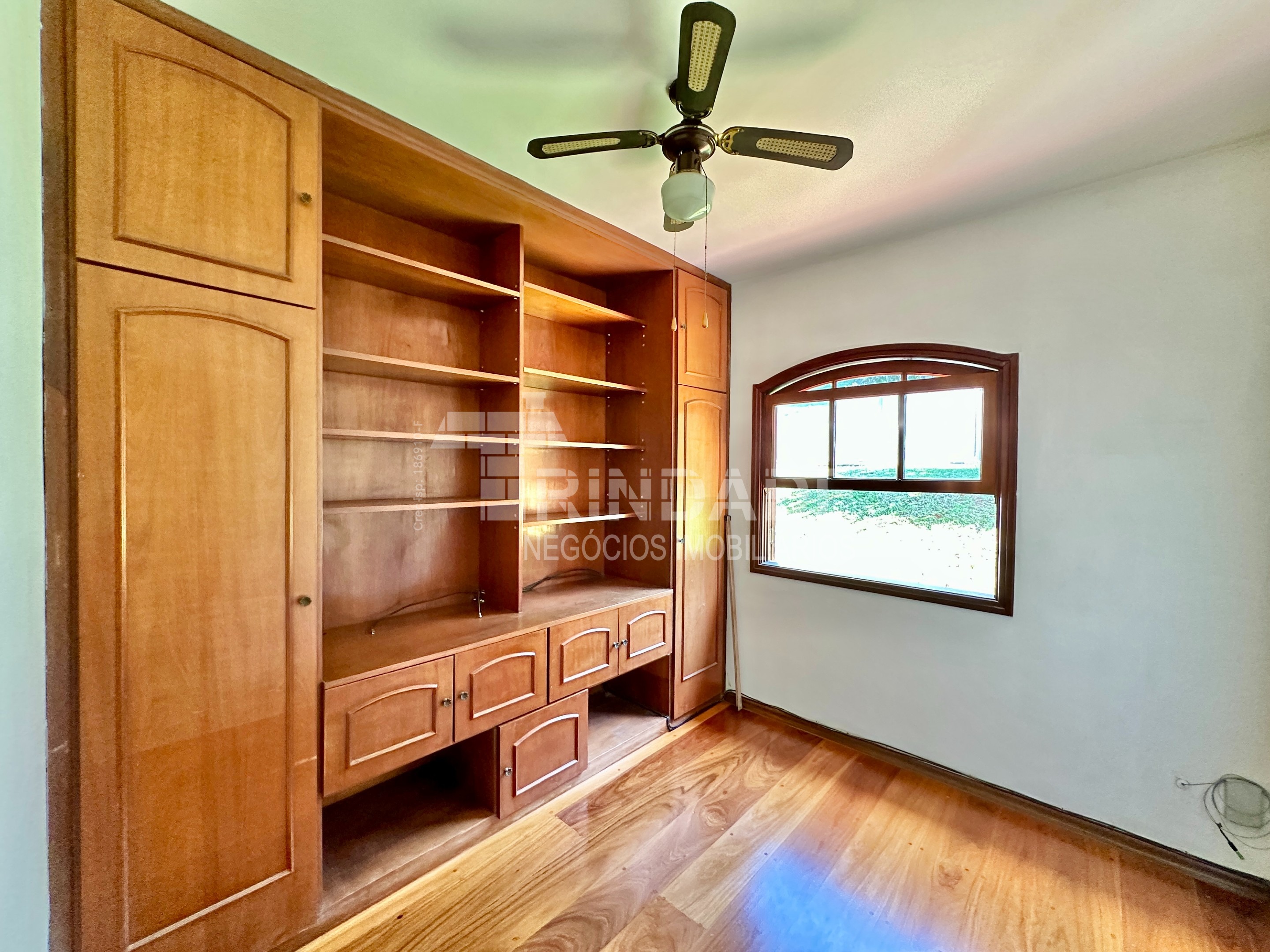Casa com 4 dormitórios na Granja Viana / 322m², foto 33 de 52