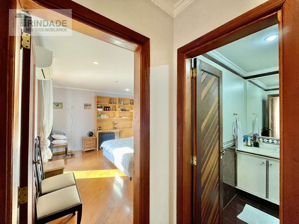 2 CASAS no mesmo lote, 6 dormitórios/5 suítes na Granja Viana, foto 37 de 59