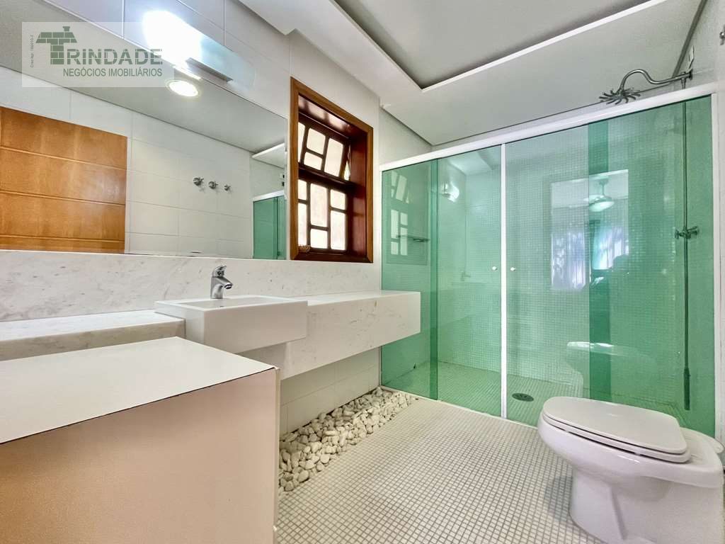 Casa impecável com 5 dormitórios / 3 suítes na Granja Viana, foto 47 de 53
