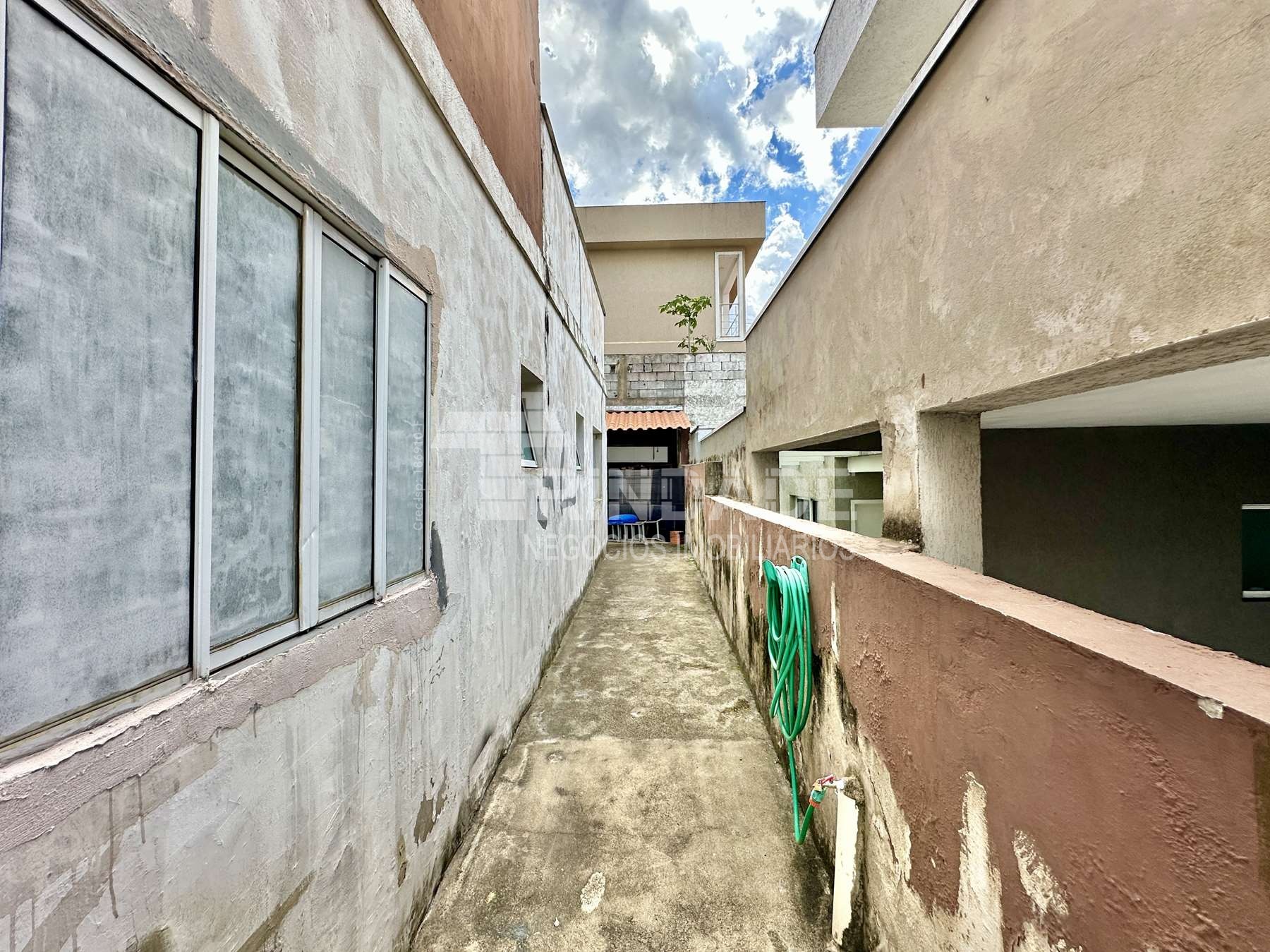 Casa Térrea com 2 dormitórios / 1 suíte na Granja Viana, foto 39 de 51