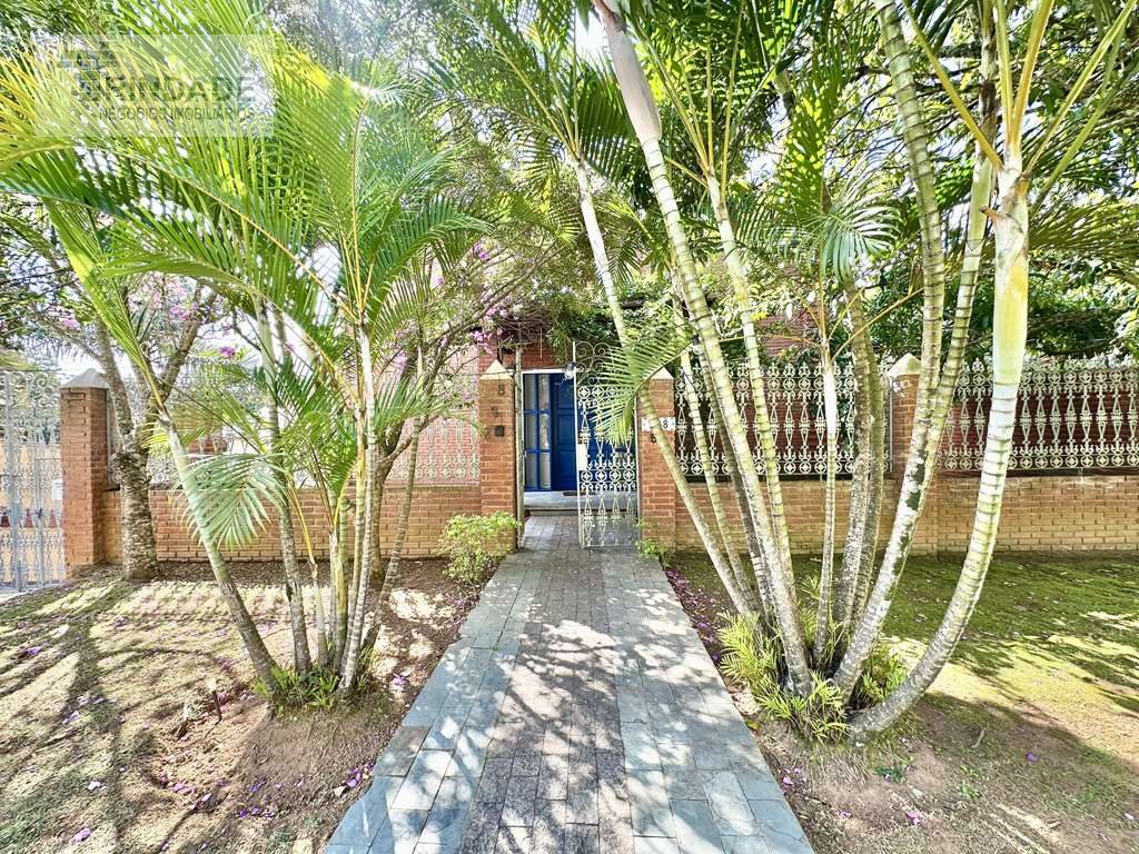 Casa com 5 suítes, gourmet e piscina na Granja Viana, foto 5 de 54