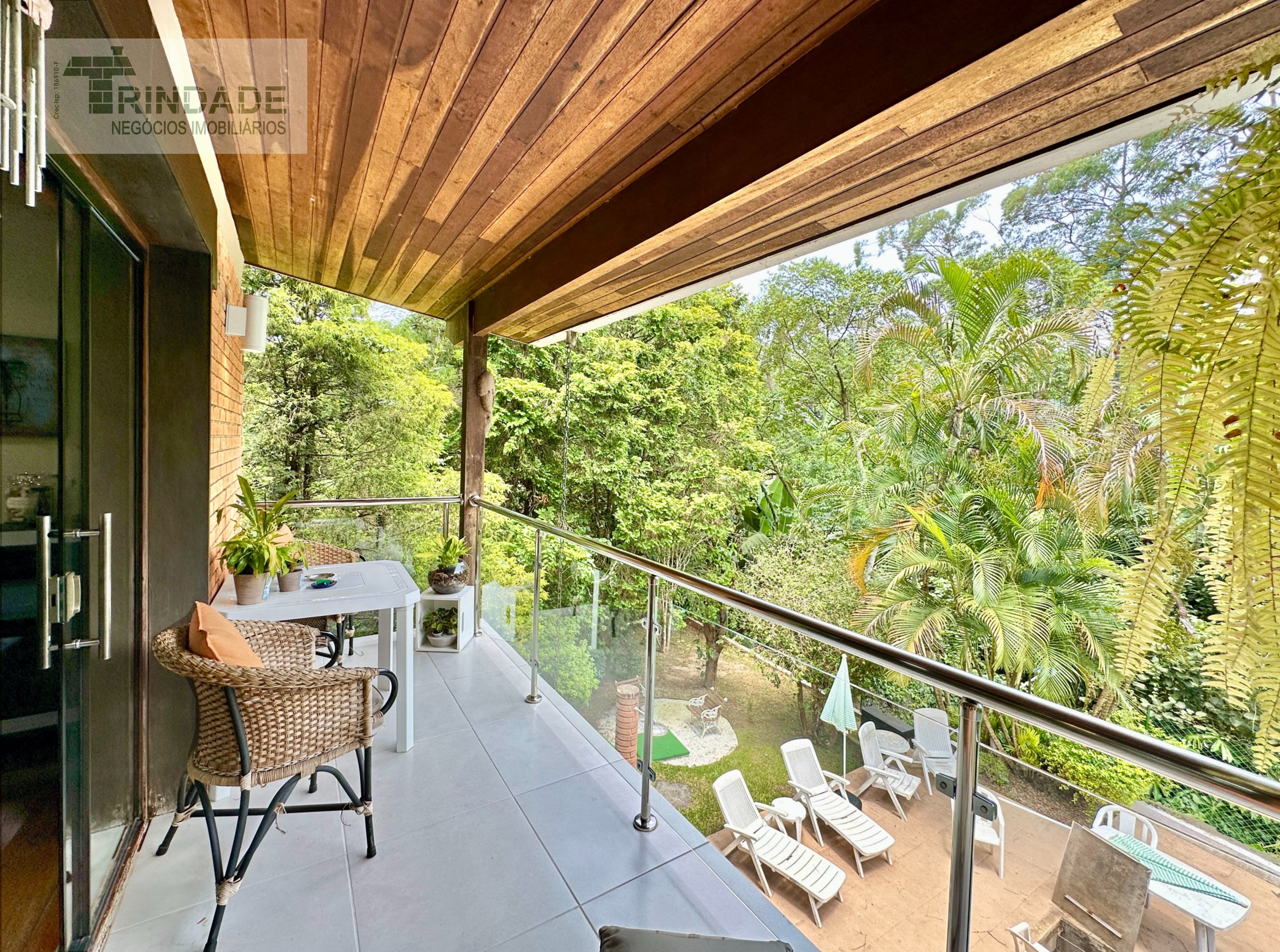 Casa com 4 dormitórios / 1 suíte na Granja Viana, foto 8 de 54